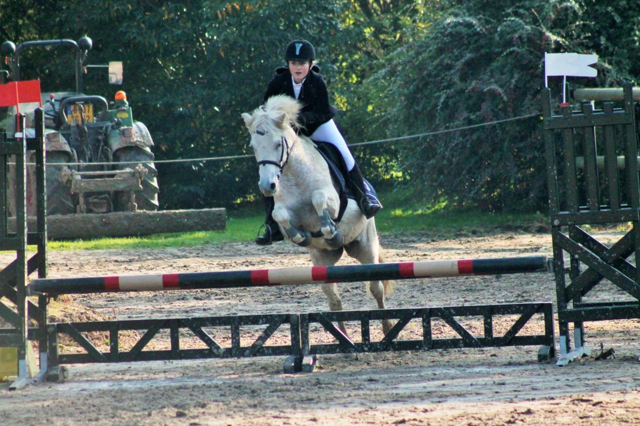 elise quomète oct15